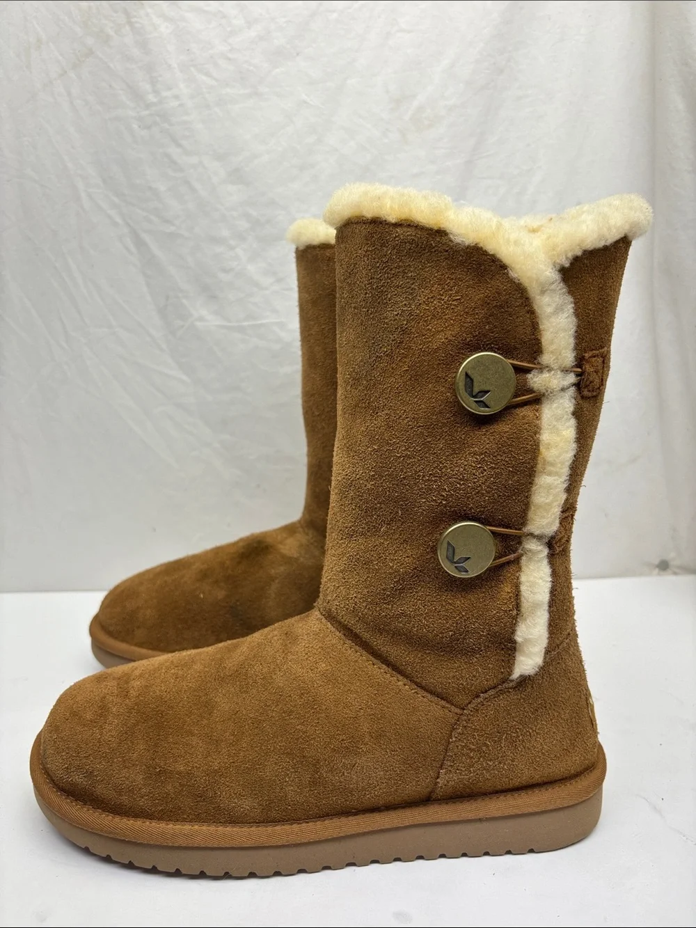 Koolaburra by Ugg Classic Shearling-Lined Button Boots - Chestnut, SZ 9, box 6